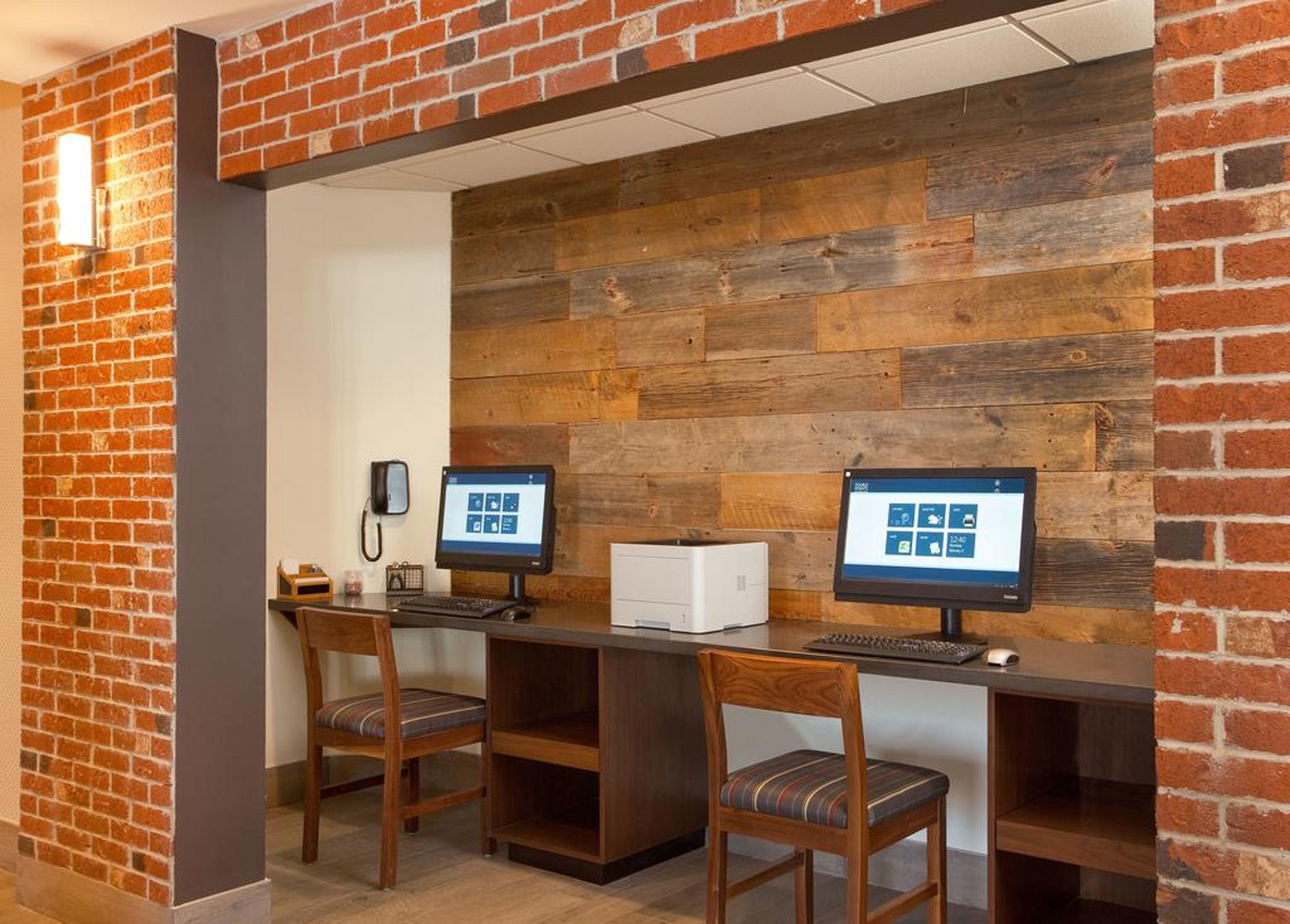 Four Points By Sheraton Cleveland Airport Instalações foto