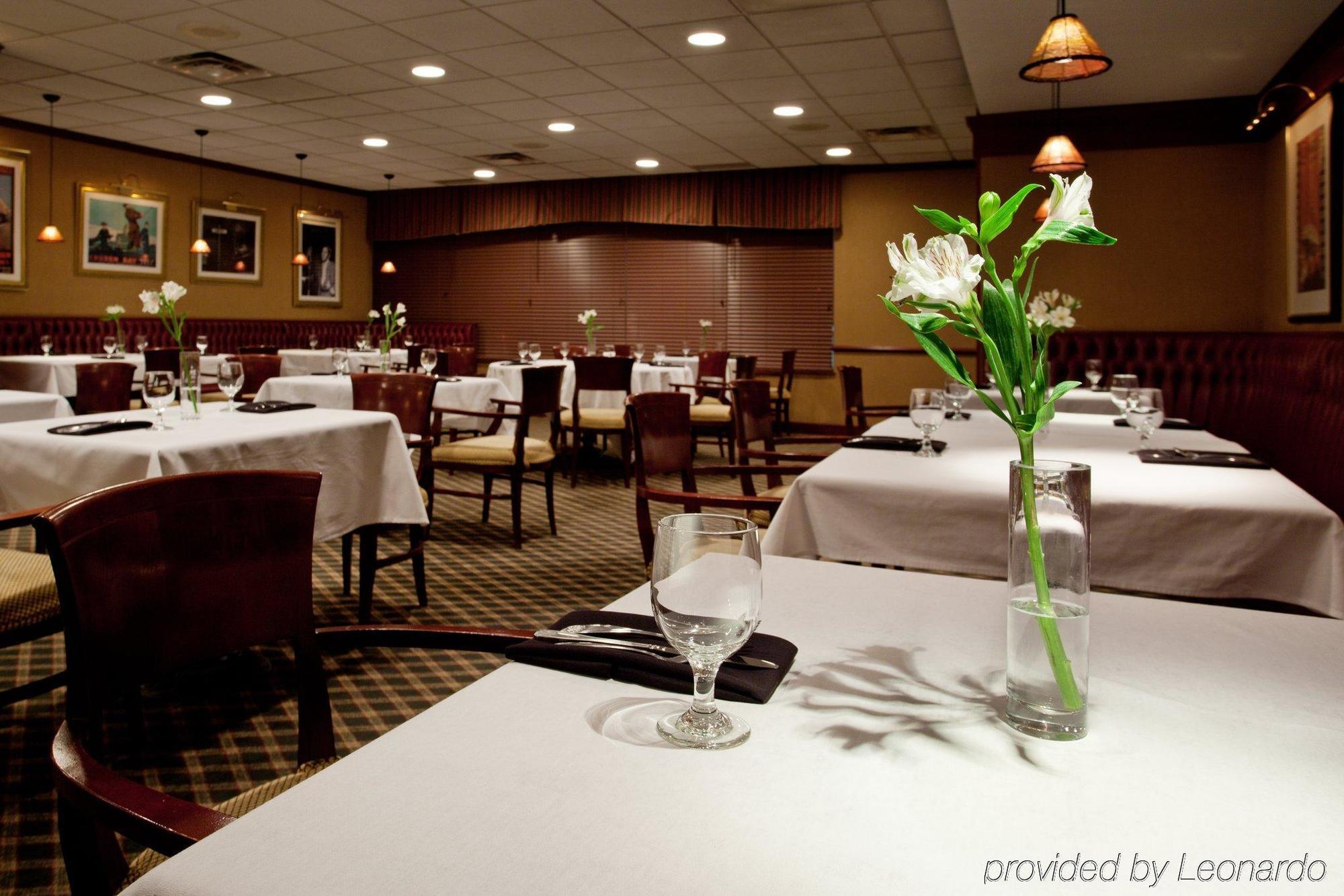 Four Points By Sheraton Cleveland Airport Exterior foto